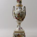 868 2313 VASE AND COVER
